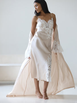 Amani long silk robe