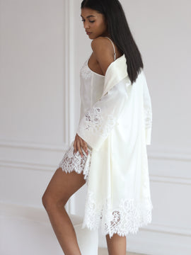 Maddie short ivory silk robe