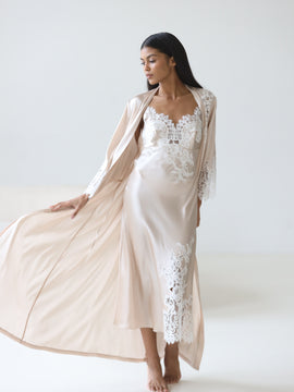 Amani long silk robe