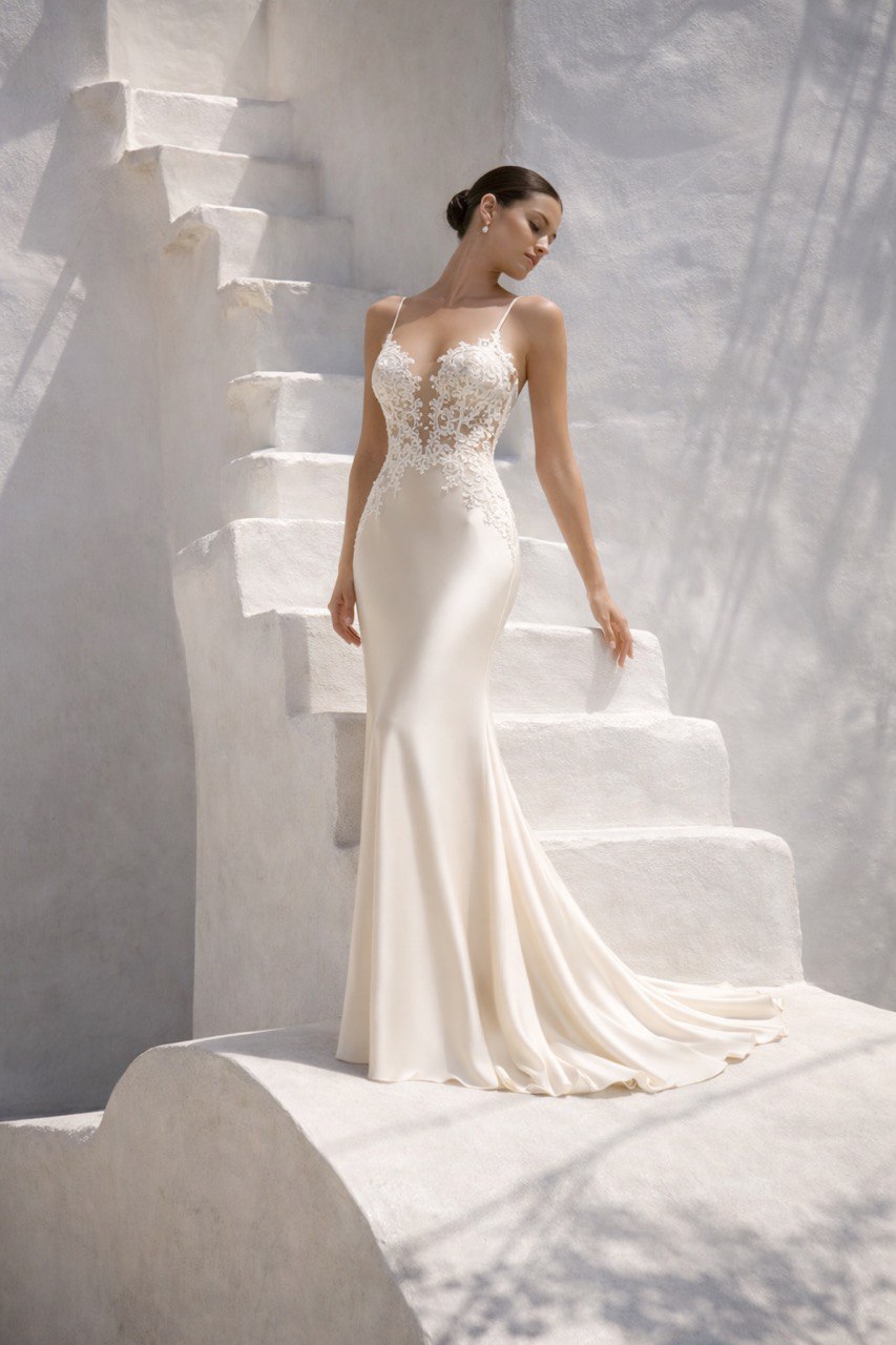 Luxury Silk Lace Bridal Gown – Ivory Wedding Silk Dress