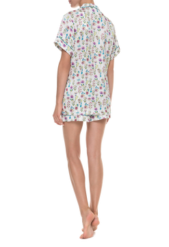 ΠΠΈΠΆΠ°ΠΌΠ½ΡΠΉ ΠΊΠΎΡΡΡΠΌ Ρ ΡΠΎΡΡΠ°ΠΌΠΈ Suavite-SLP366-SV-PR-Grace-W