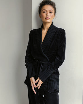 761111 black velour suit