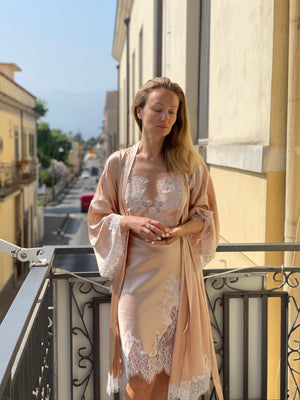 Louise lace-trimmed silk robe